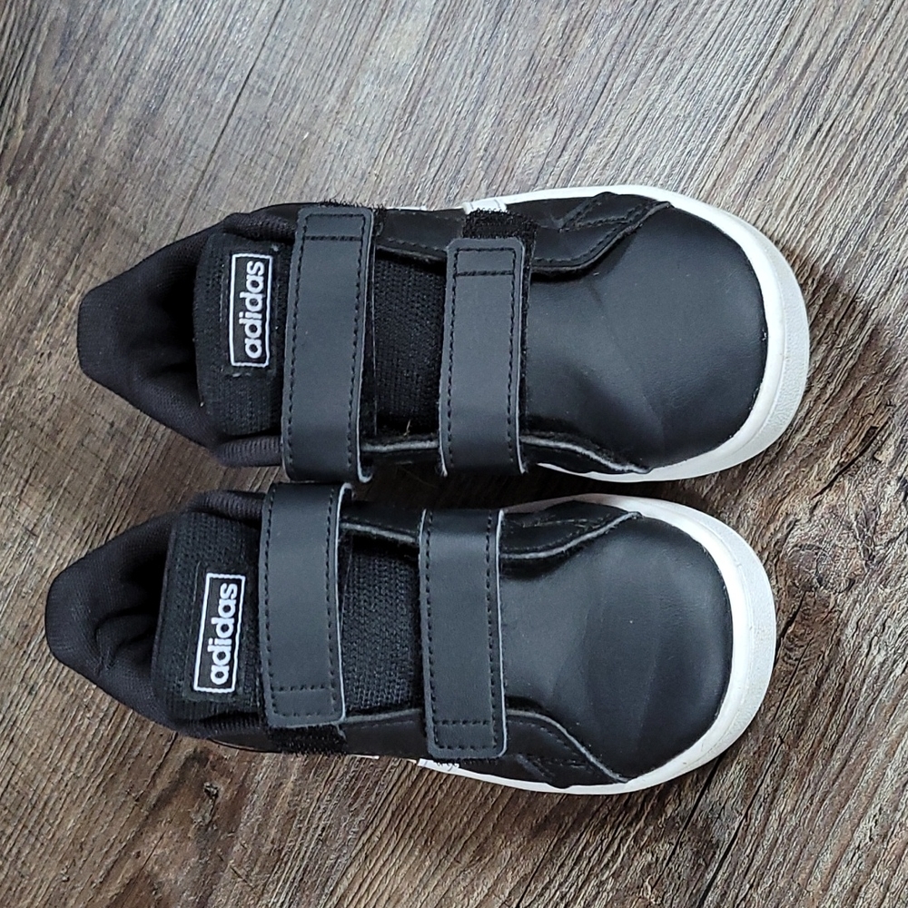 Boys Adidas Sneakers